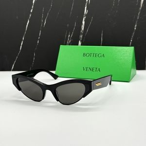 NEW BV1102S 001 BOTTEGA VENETA WOMEN SUNGLASSES BOTTEGA VENETA BLACK EYEWEAR